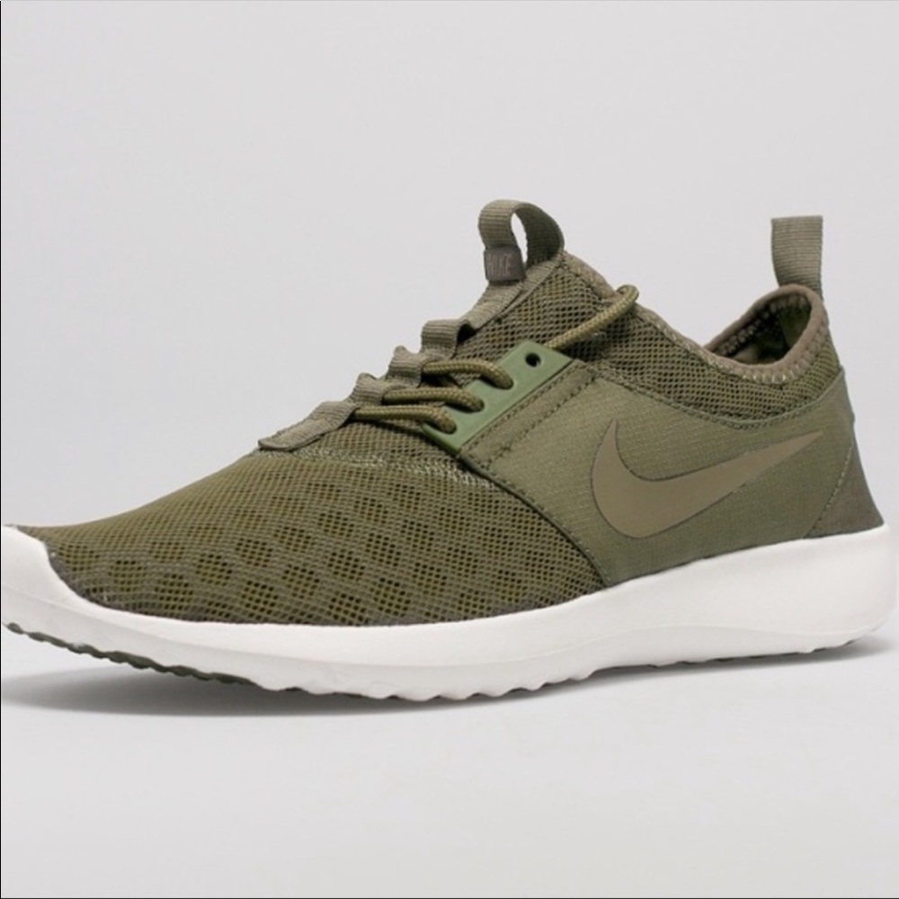 Nike olive green women’s shoes size 9.5
